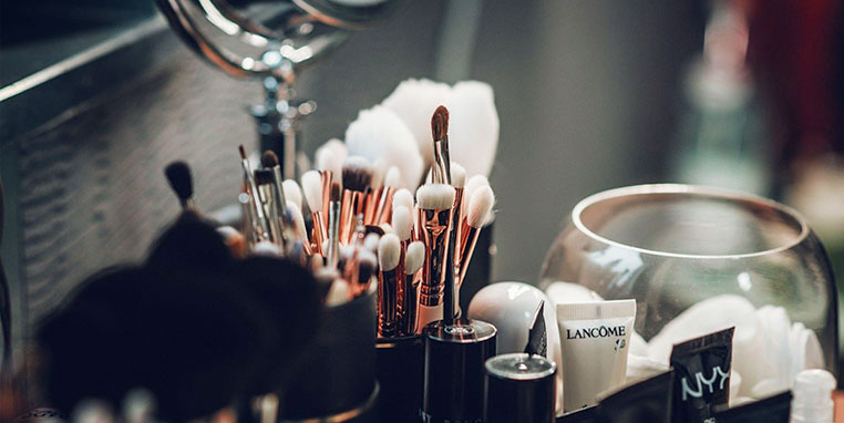 How to Start a Cosmetics Business in Dubai?