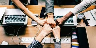 Dubai’s Business Incubators Provide Startup Companies Complete Support to Grow and Survive Dubai’s Business Incubators Provide Startup Companies Complete Support to Grow and Survive