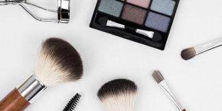 Advantages of Setting up a Cosmetic Business in Dubai