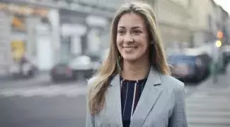 How Businesswomen in the UAE Start and Succeed in a Male-Dominated Market?