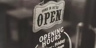 How to Establish a Small Shop in Dubai?